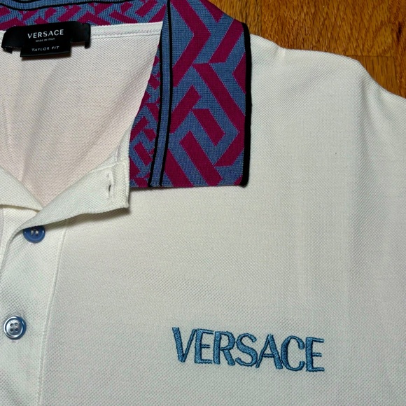 Versace Blue Magenta Collar Embroidered Logo Polo Shirt NWOT🔥 - Picture 3 of 7
